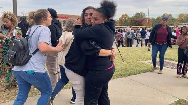 St Louis school shooting, Three dead, seven injured