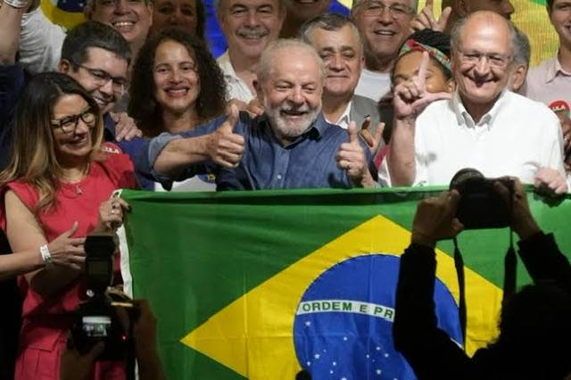 Lula da Silva makes stunning return to Brazil's presidency