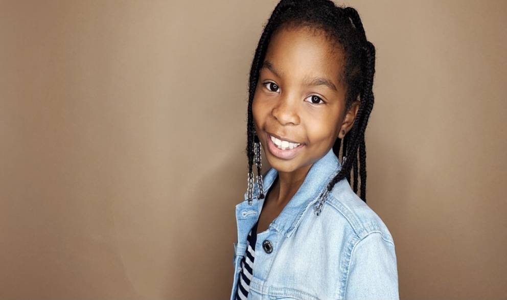 Nine-year-old writes book about challenges of maintaining afro hair