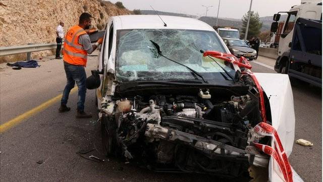 Palestinians killed Three Israelis in a West Bank knife and car attack