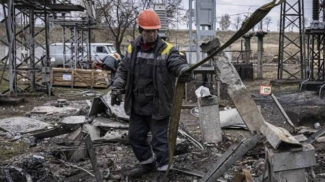 Billionaire Andrew Forrest launches $25bn fund to help rebuild war-torn Ukraine