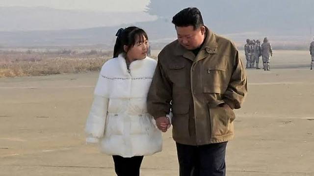 Kim Jong-un reveals his daughter Kim Chu-ae in a rare appearance