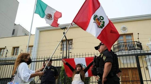 Peru gives Mexican ambassador 72 hours expulsion as spat deepens