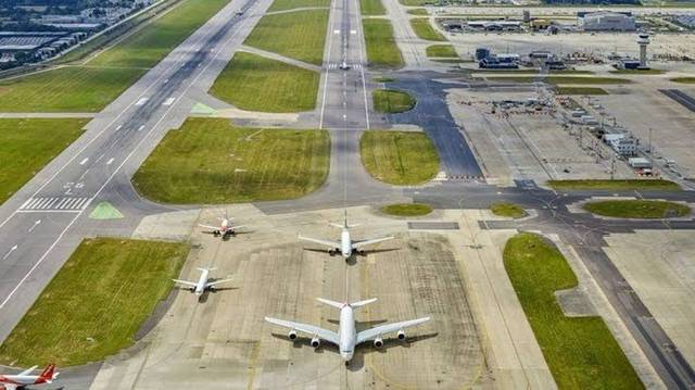 Man's body found at Gatwick Airport in the undercarriage of a plane