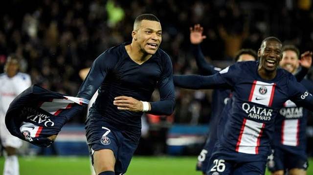 PSG 2-1 Strasbourg: Mbappe scores last-minute winner