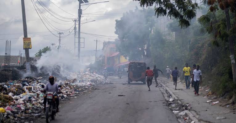 Gang war in Haitian capital leaves at least three police dead