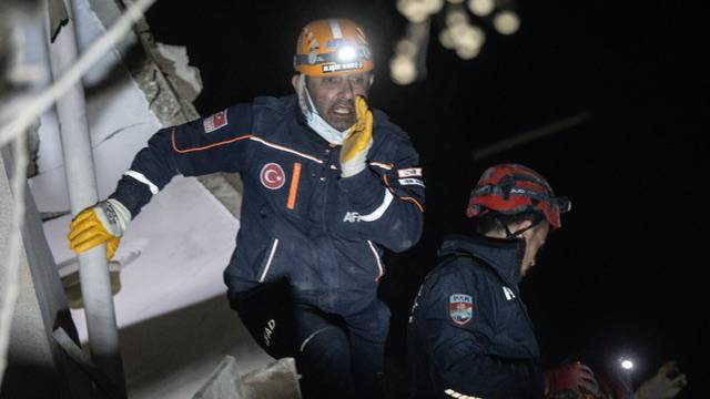 Turkey hit by a new deadly earthquake, tremor traps people under the rubble