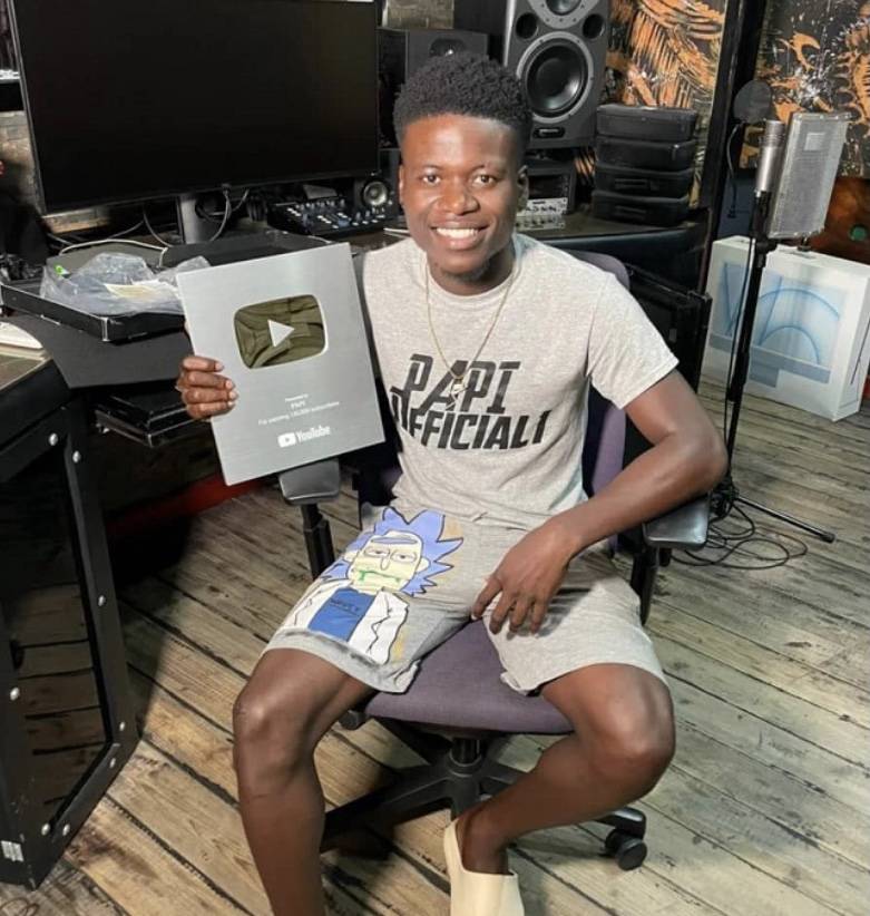 Grenadian content creator Papi receives Silver Plaque from YouTube
