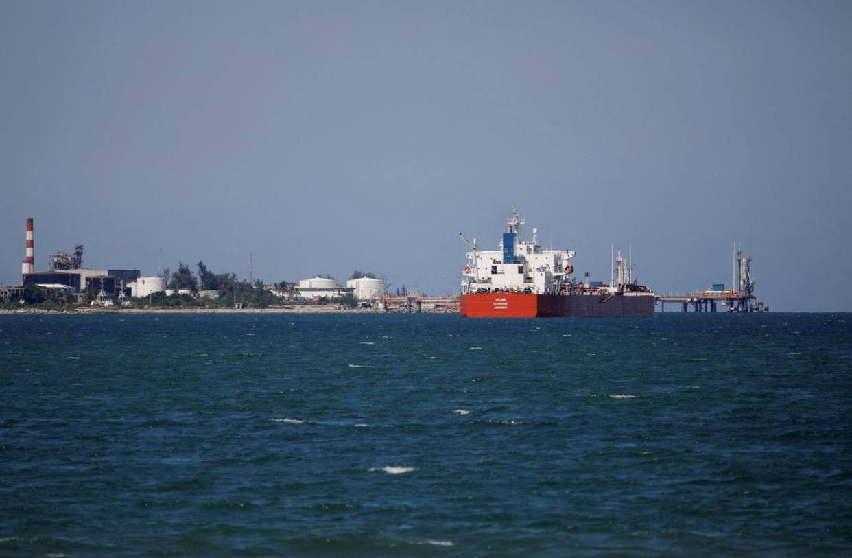 Venezuela to ship fuel to Cuba on US-blacklisted supertanker