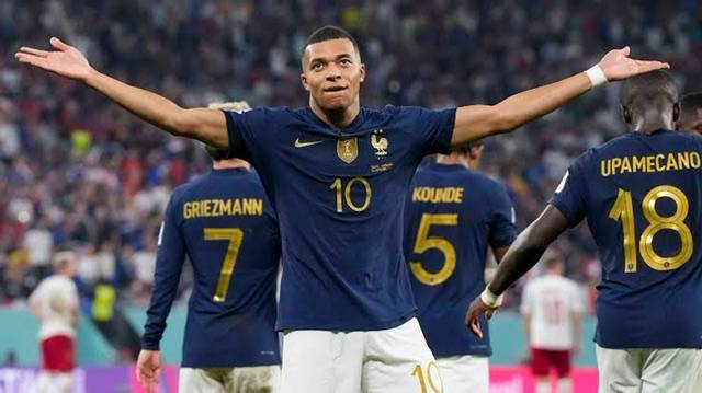 Kylian Mbappe replaces Hugo Lloris as captain of France’s national team