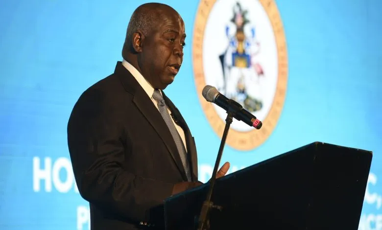 PM says Bahamas facing health crisis
