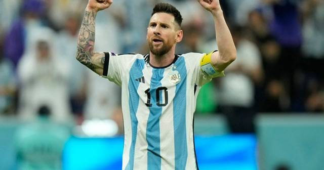 PSG and Argentina’s Lionel Messi forward reaches 800 goals