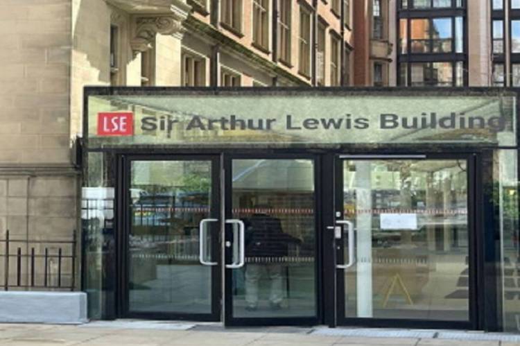 LSE names building in honour of St Lucia’s first Nobel Prize winner