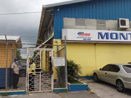 Jamaica: Drivers hold strain as salary talks continue at MoBay Metro