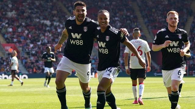 Southampton 0-2 Fulham: Aleksandar Mitrovic scored on his return from his eight-match ban