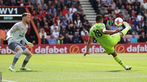 Bournemouth 0-1 Manchester United: Casemiro stunner leaves Man Utd on brink of top-four