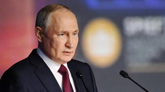 Vladimir Putin says the first nuclear weapons moved to Belarus