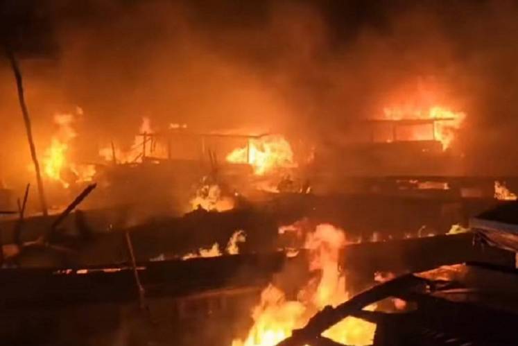 Fire destroys several boats used as water taxis in Guyana