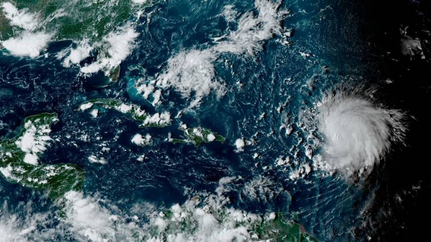 Hurricane Lee unleashes heavy swells on northern Caribbean