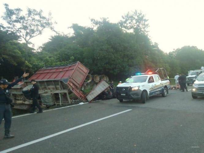 Truck accident in Chiapas kills 10 Cuban migrants, injures 17