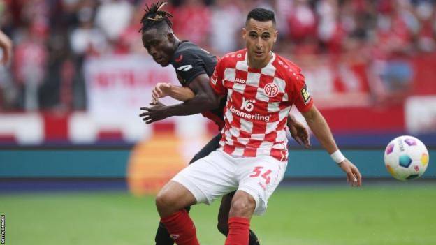 Dutch winger Anwar El Ghazi to have Mainz contract ended over Israel-Gaza post