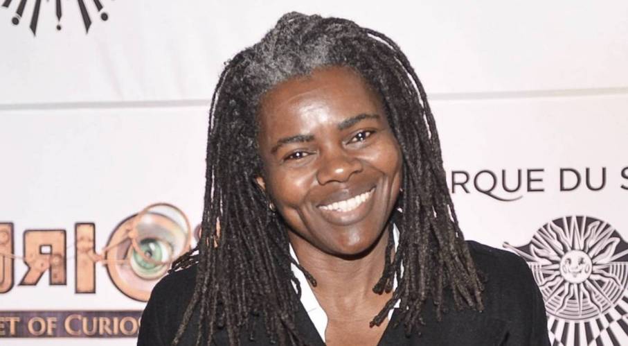 Tracy Chapman Becomes First Black Songwriter to Win CMA Awards' Song of the Year