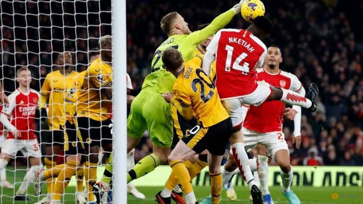 Arsenal defeated Wolves to go four points clear at the top