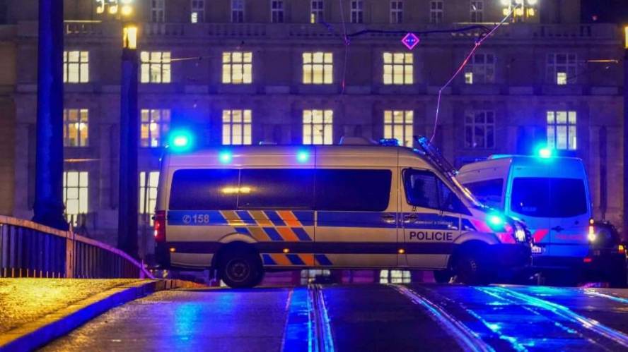 25 injured and 10 dead in shooting at Prague university