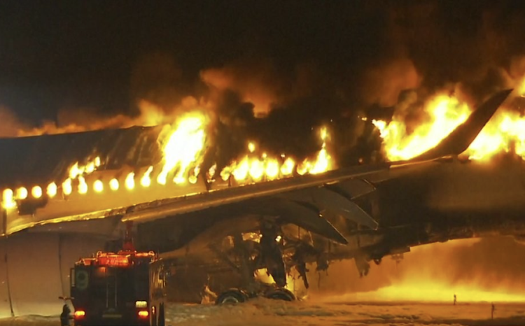 Japan Air plane pilots were unaware of cabin fire until the crew told them