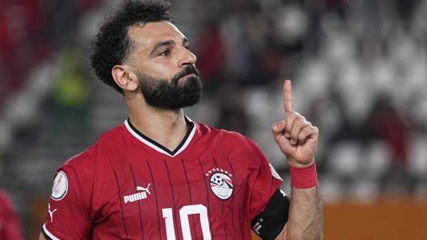 Egypt 2-2 Mozambique: Mohamed Salah salvages draw with late penalty