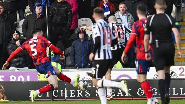 St Mirren 0-1 Rangers: Cyriel Dessers achieves visitors narrow win