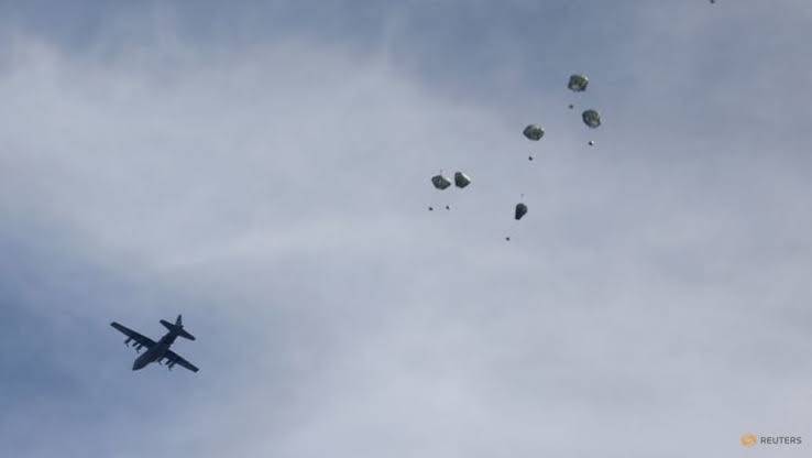 US supports Gaza by first aid airdrop with more than 30,000 meals