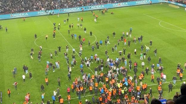 Trabzonspor instructed to play six games behind closed doors after fan violence